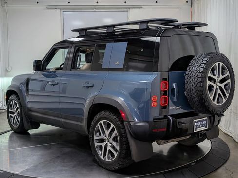 Used 2020 Land Rover Defender 110 HSE AWD/4WD image 7