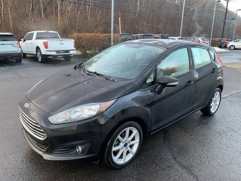 Used 2015 Ford Fiesta SE w/ Equipment Group 201A image 7