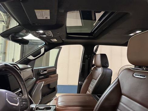 Certified 2025 GMC Sierra 1500 Denali Ultimate AWD/4WD image 15
