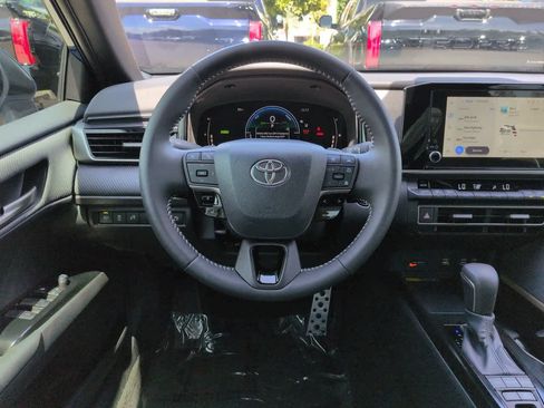 Certified 2026 Toyota Camry SE FWD image 15