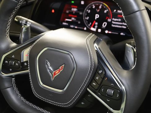 Used 2025 Chevrolet Corvette Stingray Premium Cpe w/ Stealth Interior Trim Package image 59