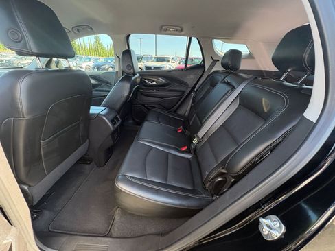 Used 2024 GMC Terrain SLT AWD/4WD image 29