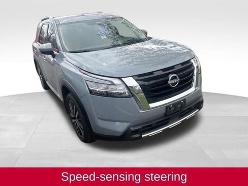 Used 2024 Nissan Pathfinder Platinum FWD image 6