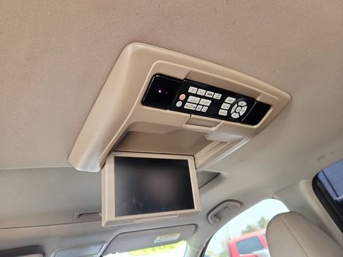 Used 2017 Honda Pilot Touring image 10