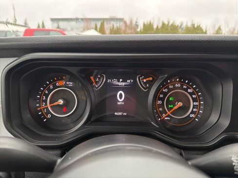 Used 2024 Jeep Wrangler Unlimited Sport AWD/4WD image 24