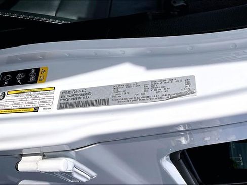 Used 2023 Jeep Wrangler Unlimited Sahara image 19