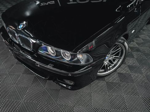 Used 2003 BMW M5 image 5