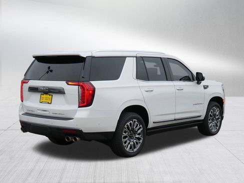 Used 2024 GMC Yukon Denali Ultimate w/ LPO, Floor Liner Package image 7