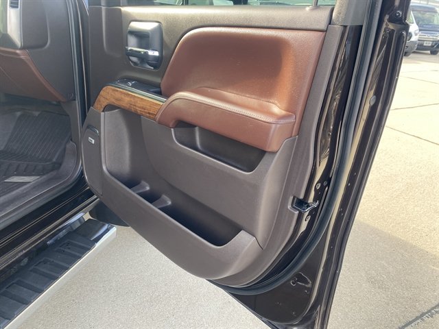 Used 2019 Chevrolet Silverado 3500 High Country w/ Duramax Plus Package AWD/4WD image 9