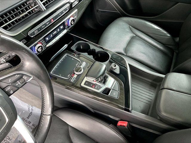 Used 2017 Audi Q7 3.0T Prestige AWD/4WD image 14