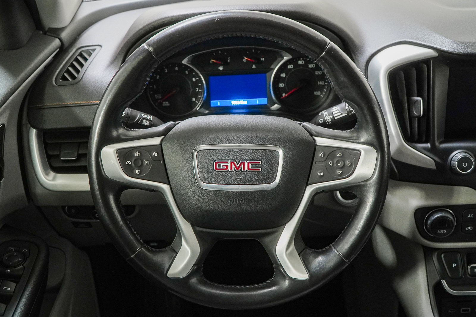 Used 2020 GMC Terrain SLT AWD/4WD image 22