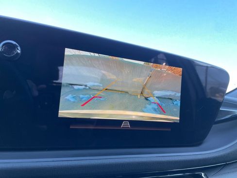 Used 2025 Buick Envista Sport Touring image 17