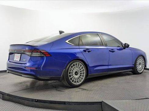 Used 2024 Honda Accord Sport image 8