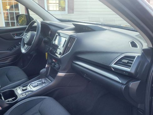 Used 2019 Subaru Forester Premium w/ All-Weather Package image 26