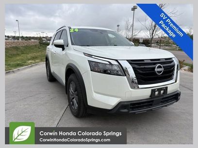 Used 2024 Nissan Pathfinder SV w/ SV Premium Package