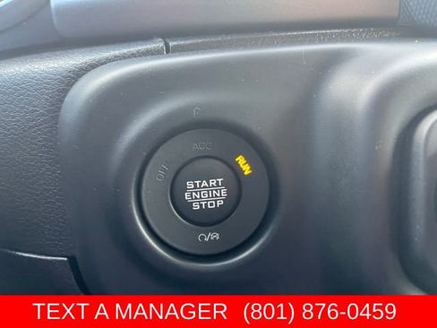 Used 2023 Jeep Gladiator Sport AWD/4WD image 29