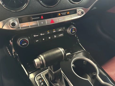 Used 2022 Kia Stinger GT-Line w/ Sun & Sound Package RWD image 16