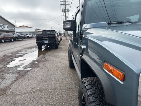 Used 2007 HUMMER H2 image 25