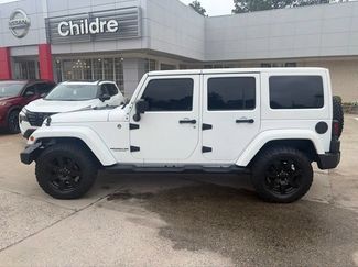 Used 2014 Jeep Wrangler Unlimited Sahara AWD/4WD video 1
