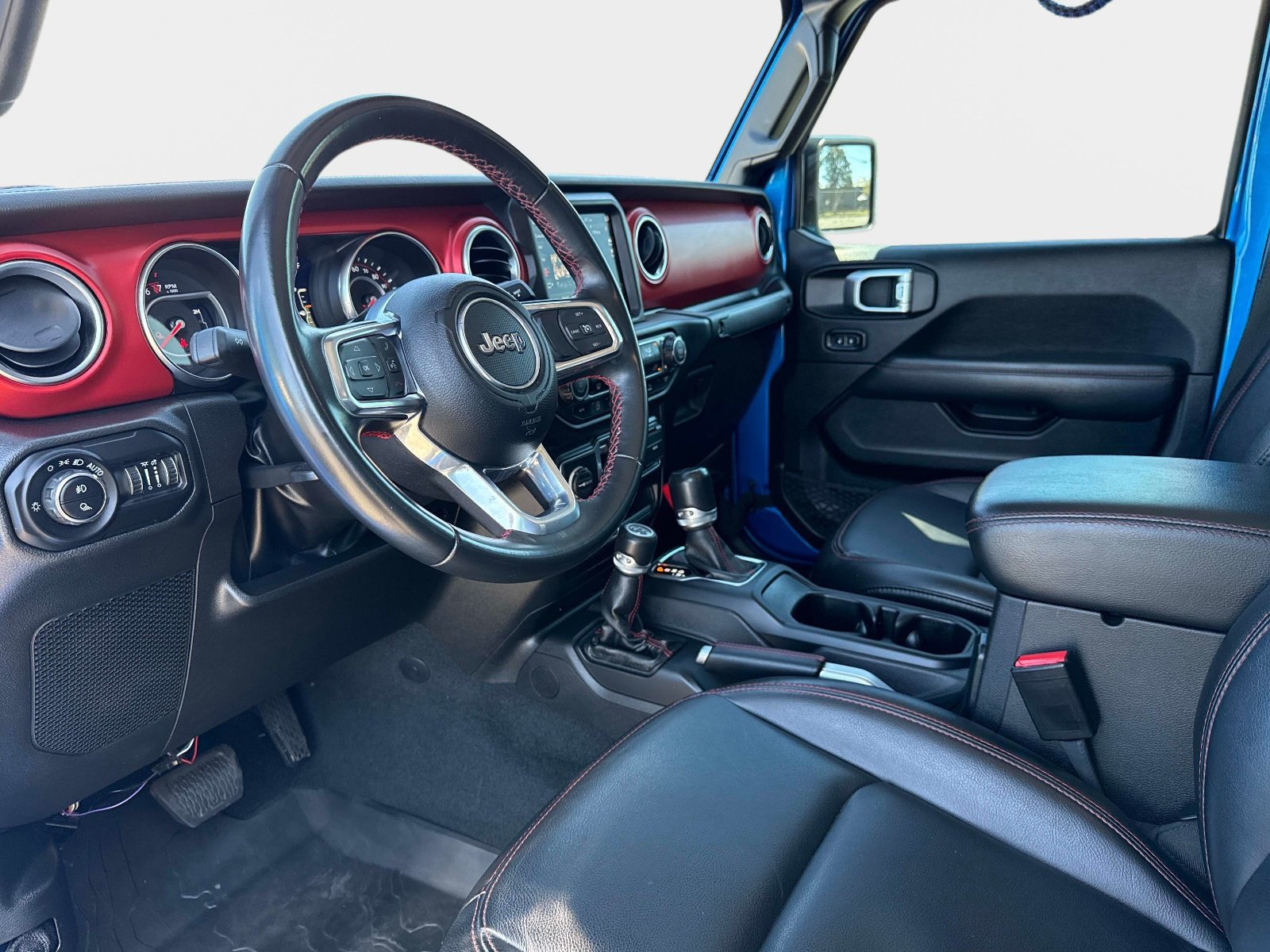 Used 2022 Jeep Gladiator Rubicon AWD/4WD image 32