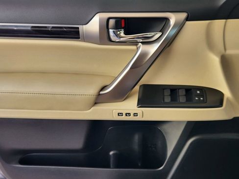 Used 2023 Lexus GX 460 Premium image 23