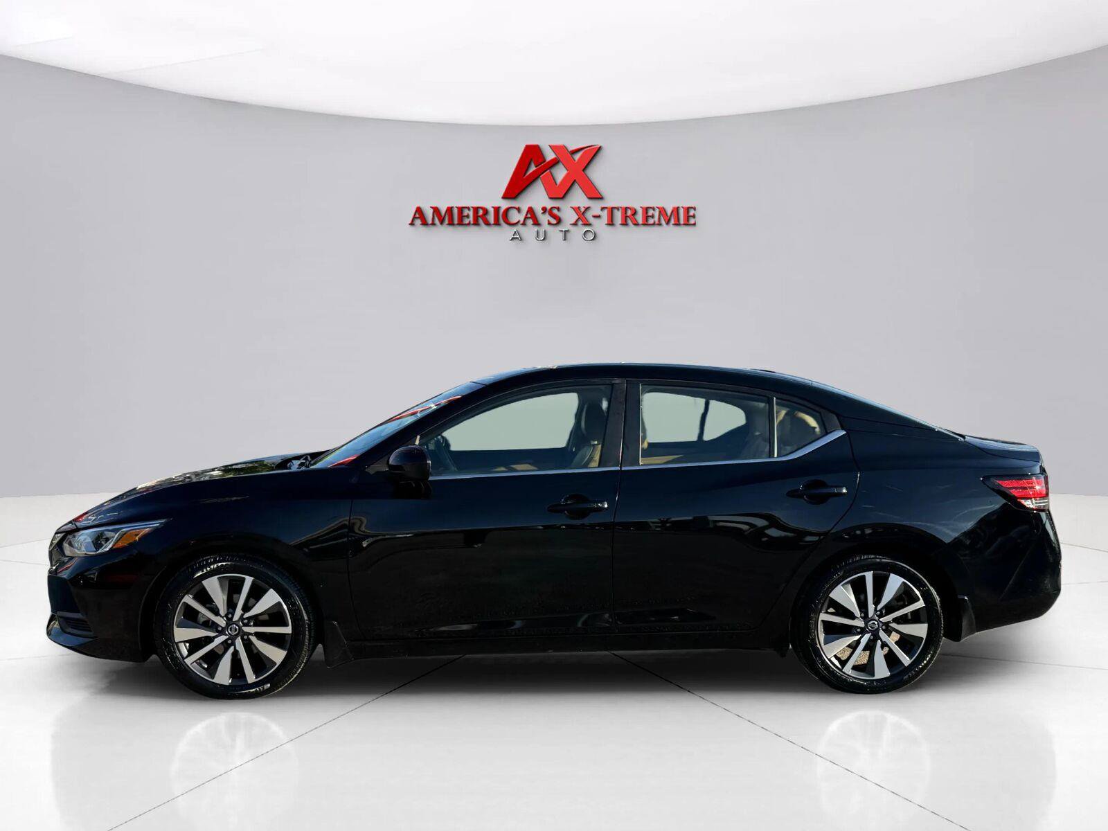 Used 2021 Nissan Sentra SV w/ SV Premium Package FWD image 2