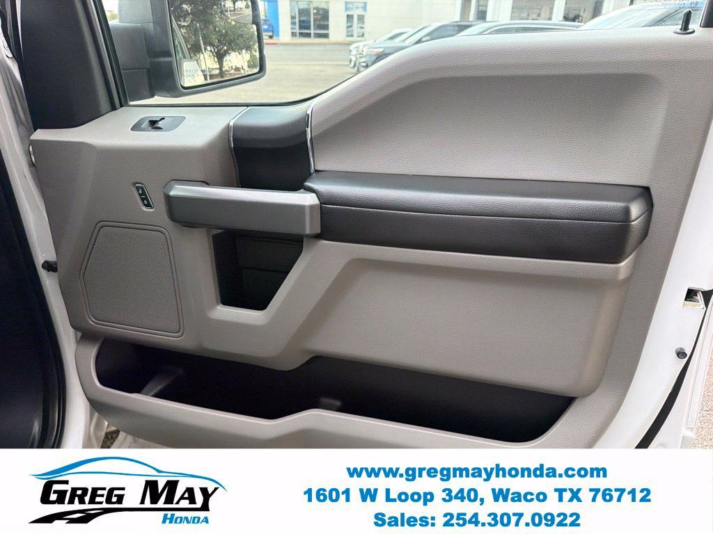 Used 2016 Ford F150 XLT AWD/4WD image 25