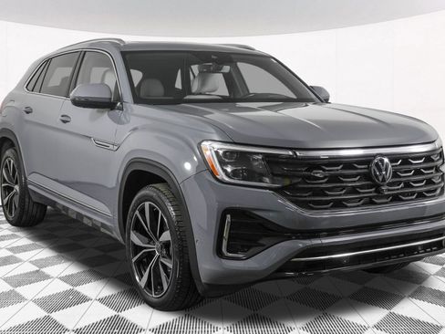 Used 2024 Volkswagen Atlas Cross Sport SEL Premium R-Line AWD/4WD image 15