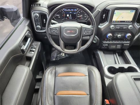 Used 2021 GMC Sierra 2500 AT4 w/ AT4 Premium Plus Package image 11
