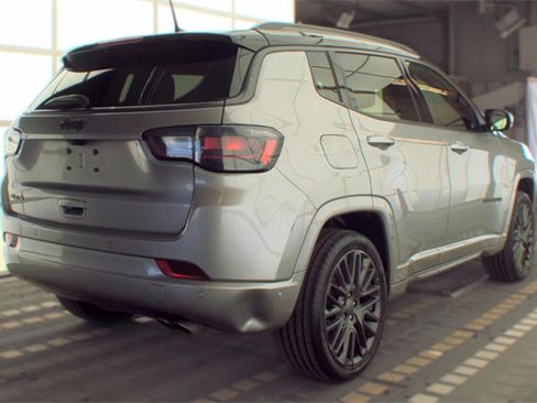 Used 2022 Jeep Compass High Altitude AWD/4WD image 5