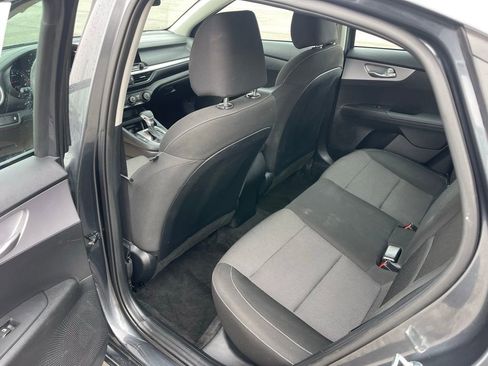 Used 2024 Kia Forte LXS image 19