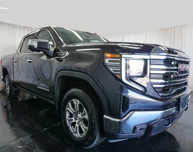 Used 2025 GMC Sierra 1500 SLT AWD/4WD image 2