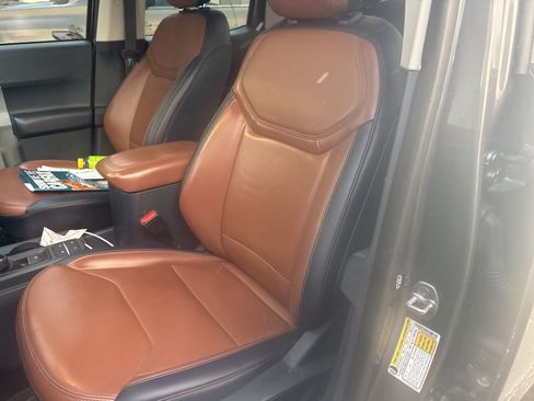 Used 2022 Ford Maverick Lariat w/ Lariat Luxury Package image 5