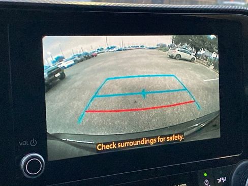 Used 2023 Toyota Highlander XSE image 24