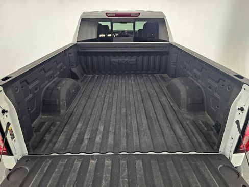 Used 2026 GMC Sierra 1500 SLT w/ SLT Premium Package AWD/4WD image 14