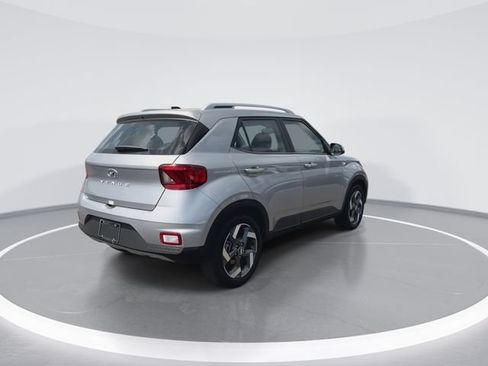New 2026 Hyundai Venue SEL FWD image 8