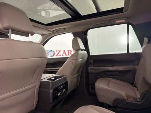 Used 2021 Ford Expedition Limited RWD image 14