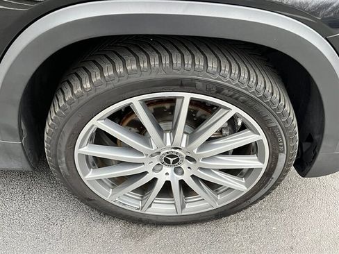 Used 2020 Mercedes-Benz GLB 250 4MATIC w/ AMG Line image 11