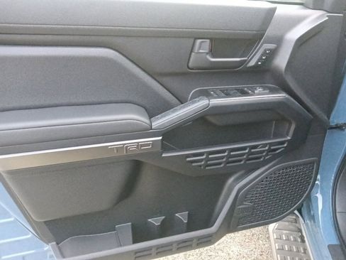 New 2025 Toyota 4Runner TRD Off-Road Premium image 11