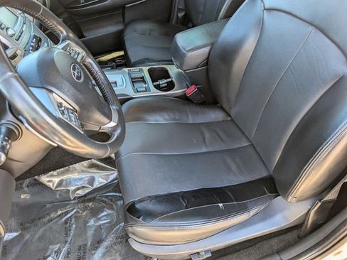 Used 2014 Subaru Outback 2.5i Limited w/ Moonroof Package image 11