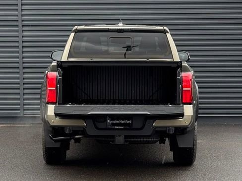 Used 2024 Toyota Tacoma TRD Off-Road w/ TRD Off Road Premium Package image 33