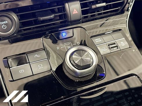 Used 2024 Subaru Solterra Premium image 18