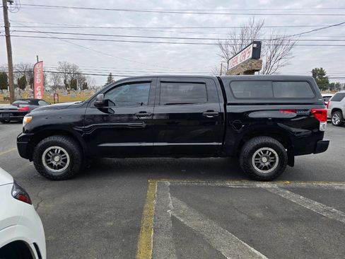 Used 2013 Toyota Tundra Grade 4x4 4dr CrewMax Cab Pick image 6