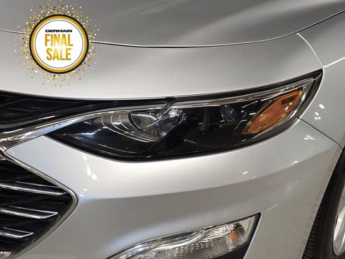 Used 2022 Chevrolet Malibu LS image 12