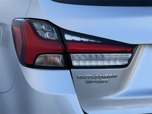 Used 2024 Mitsubishi Outlander Sport ES image 6