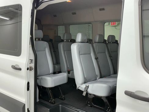 Used 2016 Ford Transit 350 XL image 37