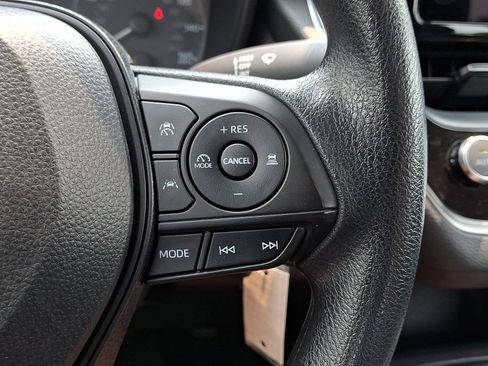 Used 2024 Toyota Corolla LE FWD image 21
