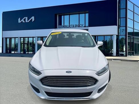 Used 2016 Ford Fusion SE FWD image 6