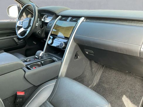 Used 2023 Land Rover Discovery S R-Dynamic image 20