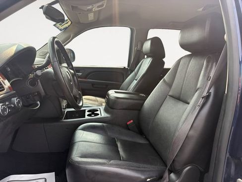 Used 2012 GMC Sierra 1500 SLT w/ Chrome Essentials Package AWD/4WD image 9